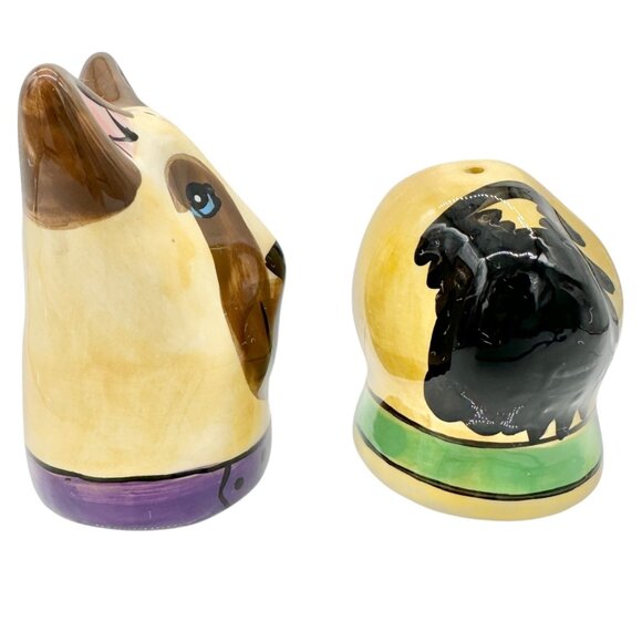 Hand-Painted Ceramic Dog Salt and Pepper Shakers Fun Collectible Tableware - Picture 7 of 8